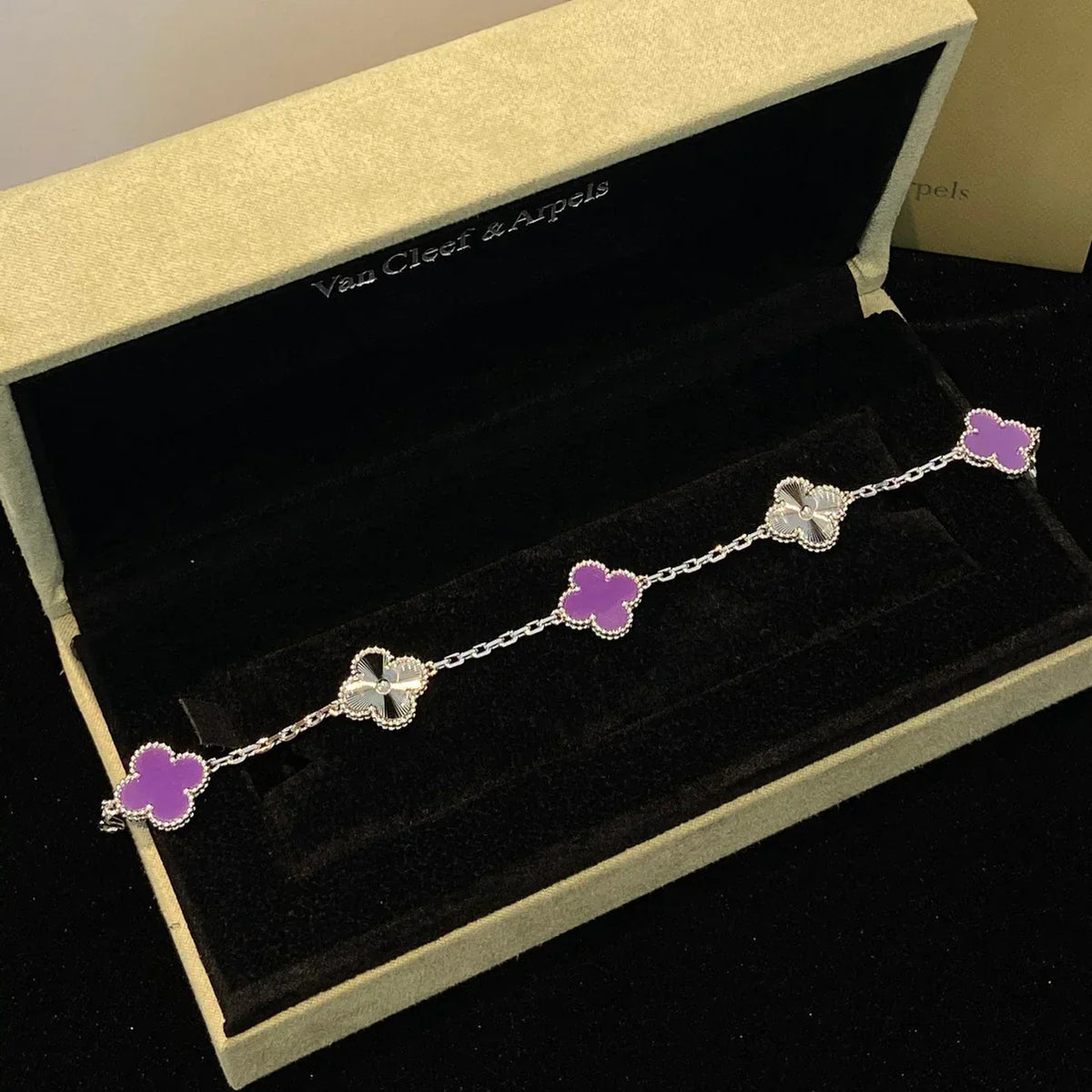 [[⭐DORISW] ]New  CLOVER 5 MOTIF VIOLET BRACELET COLLECTION