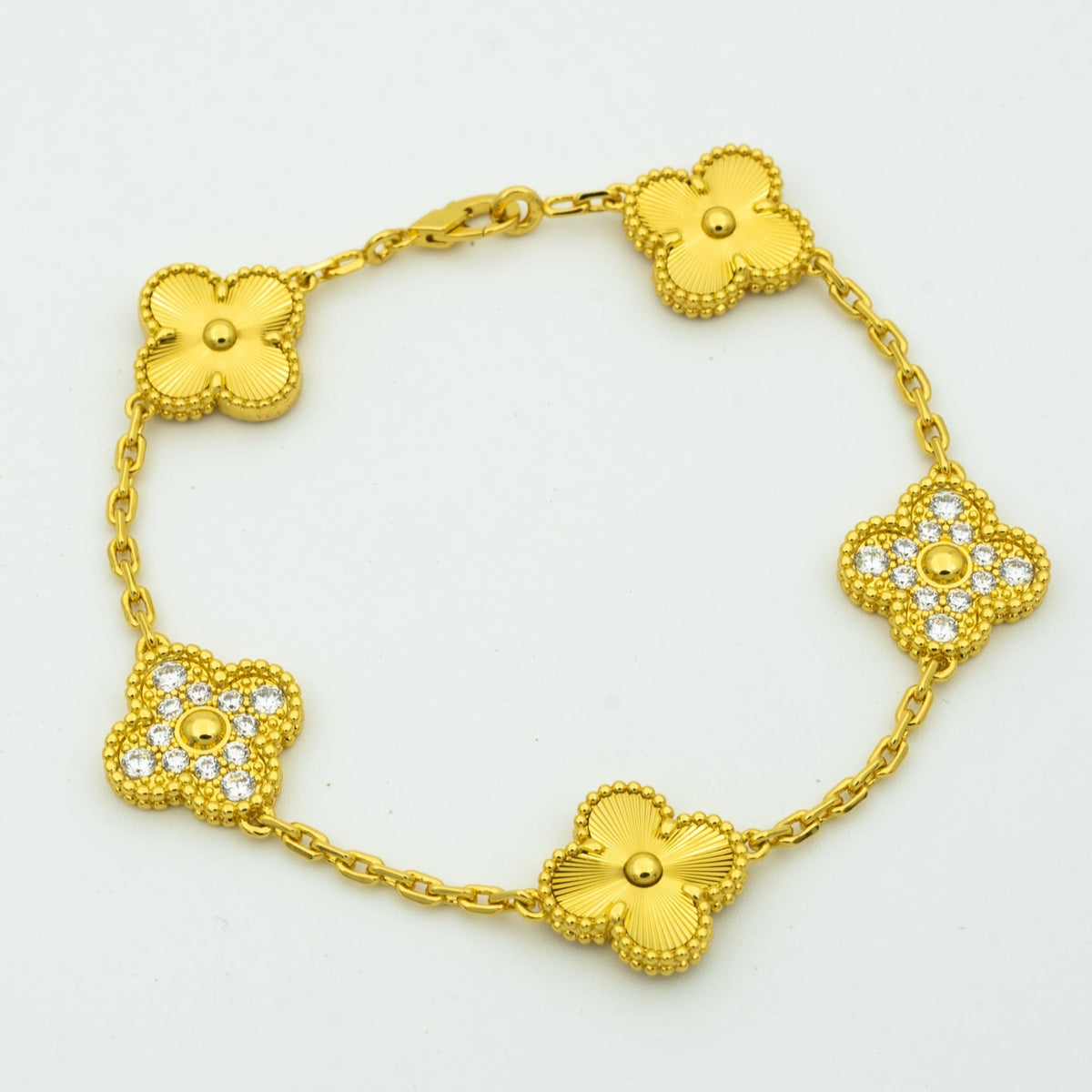 [[⭐DORISW] ]New  CLOVER 5 MOTIF LASER BRACELET COLLECTION
