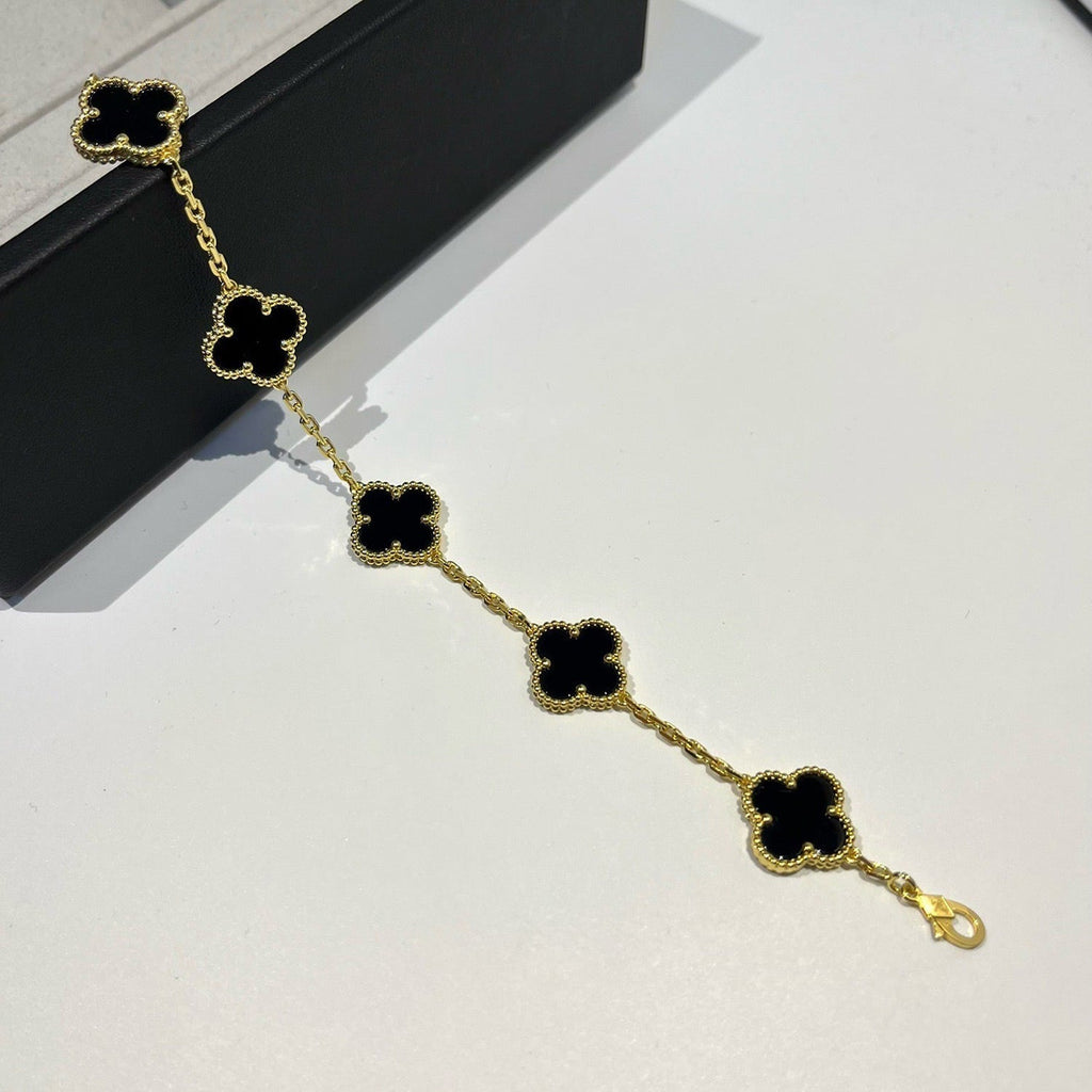 [[⭐DORISW] ]新登場 クローバー 5モチーフ オニキスブレスレットコレクション