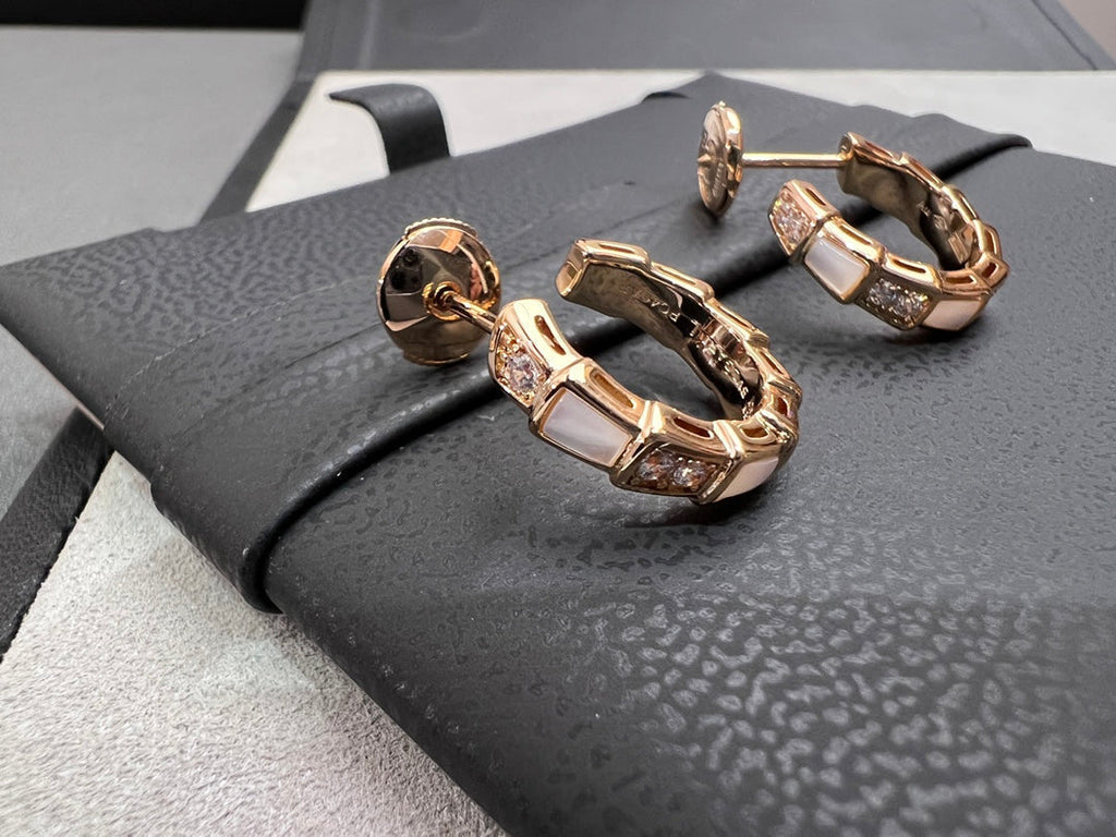 [⭐DORISW]SERPENTI OHRRINGE AUS ROSÉGOLD MIT PERLMUTT