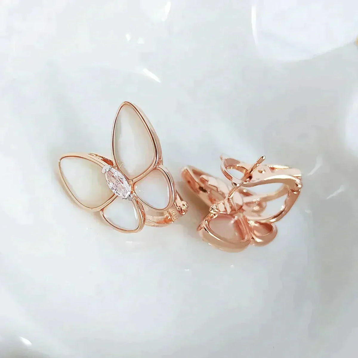 [⭐DORISW] SCHMETTERLING-MOPP-DIAMANT-OHRRINGE