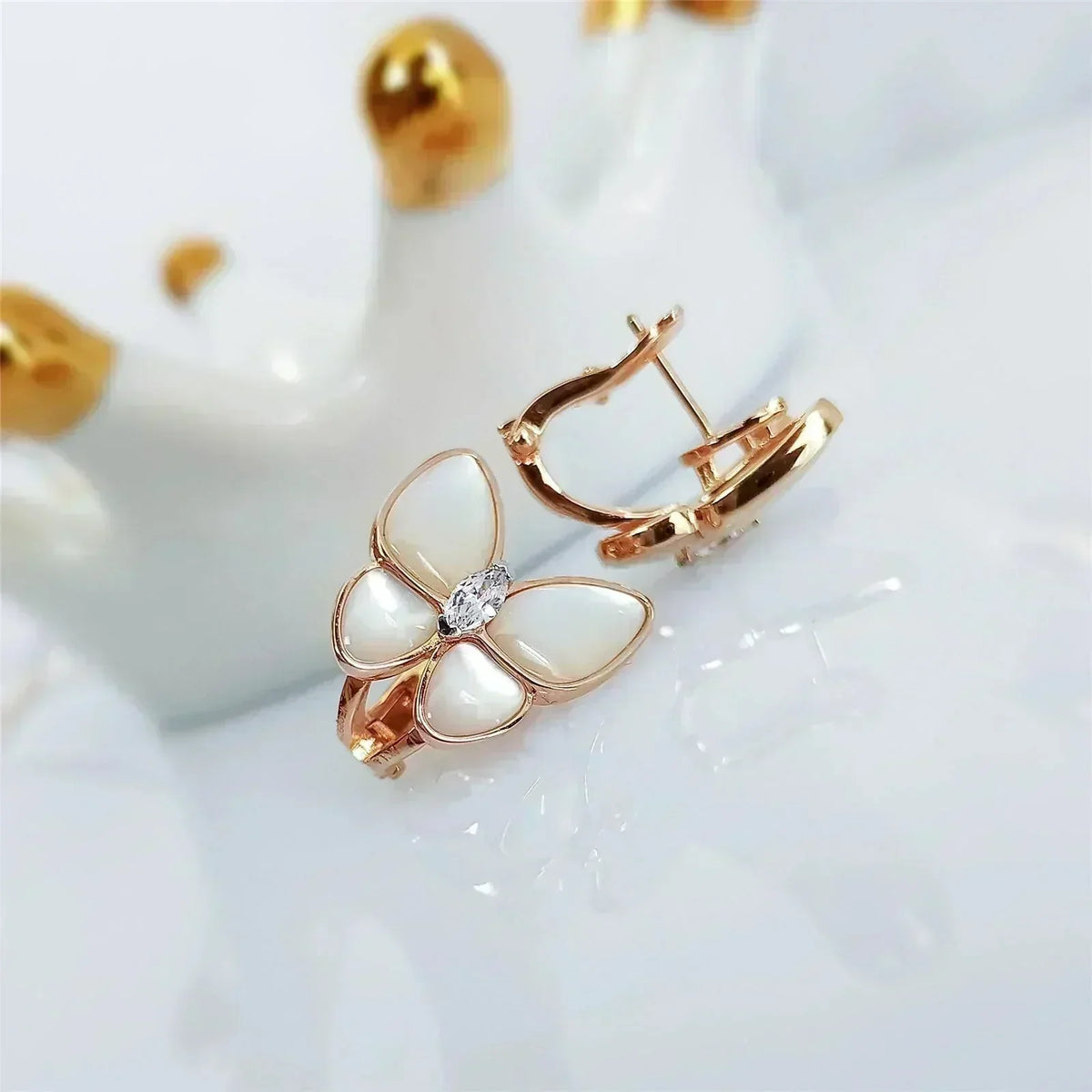 [⭐DORISW] SCHMETTERLING-MOPP-DIAMANT-OHRRINGE