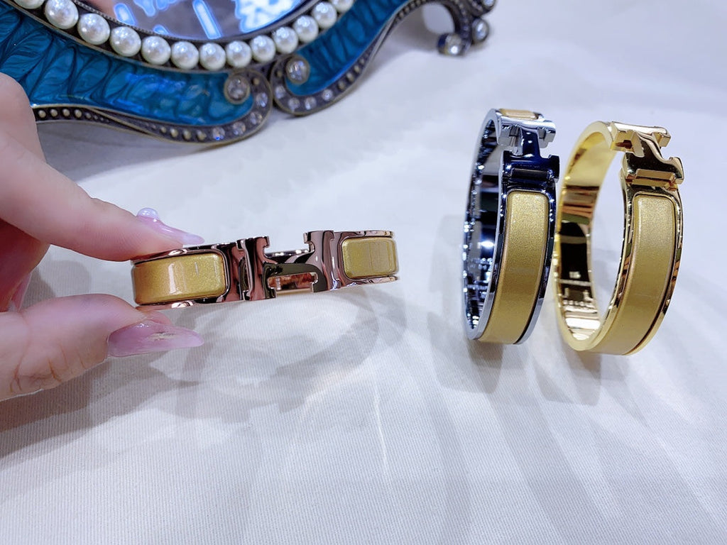 [⭐DORISW] H ARMBAND CHAMPAGNE