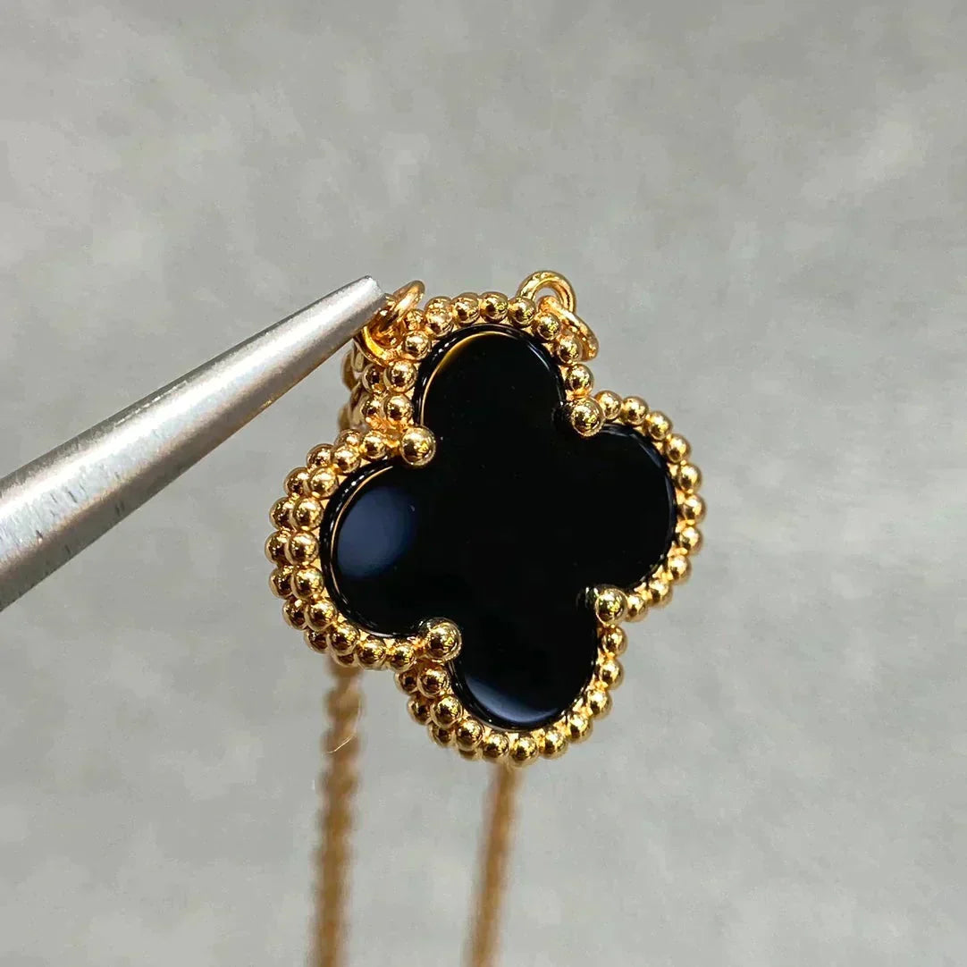 [⭐DORISW] CLOVER 15MM SCHWARZER ONYX EINZELBLUMEN-HALSKETTE