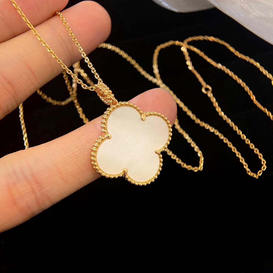 [⭐DORISW] CLOVER 25MM MOP LARGE PENDANT NECKLACE