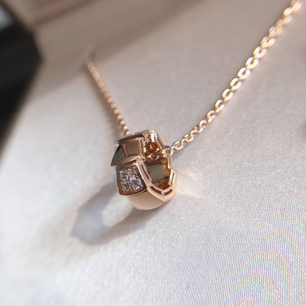 [⭐DORISW]SERPENTI ANHÄNGER-HALSKETTE AUS ROSÉGOLD MIT DIAMANTEN