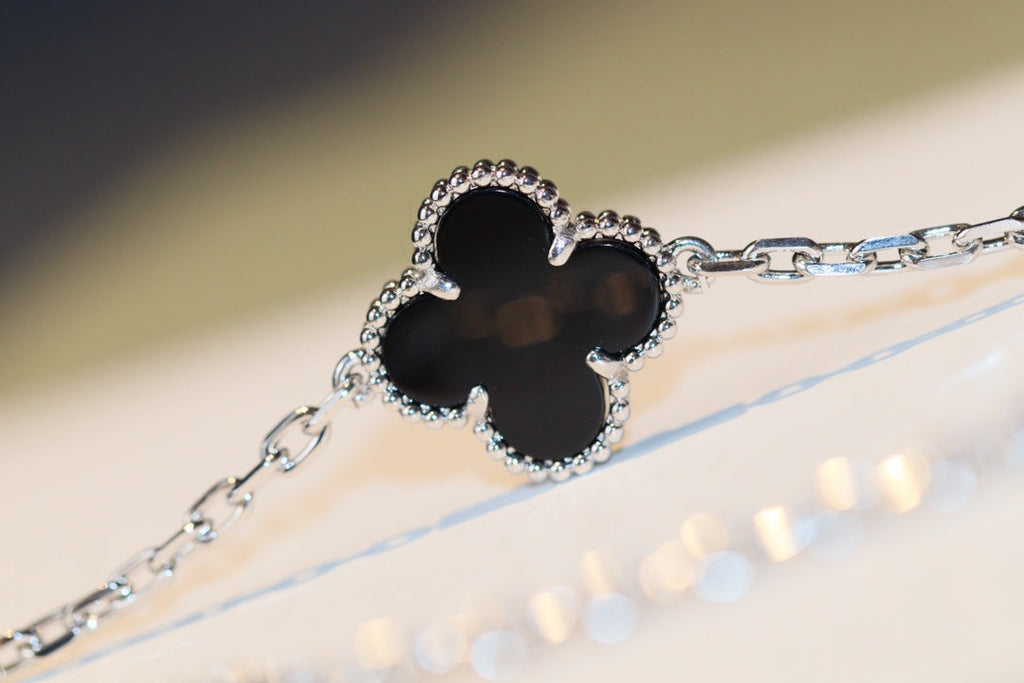 [⭐DORISW] CLOVER 20 MOTIFS ONYX DIAMOND SILVER