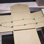 {
  "[⭐DORISW] CLOVER 20 MOTIFS MALACHITE DIAMOND NECKLACE": "[⭐DORISW] クローバー 20モチーフ マラカイト ダイヤモンド ネックレス"
}