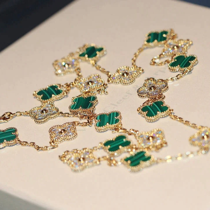 {
  "[⭐DORISW] CLOVER 20 MOTIFS MALACHITE DIAMOND NECKLACE": "[⭐DORISW] クローバー 20モチーフ マラカイト ダイヤモンド ネックレス"
}