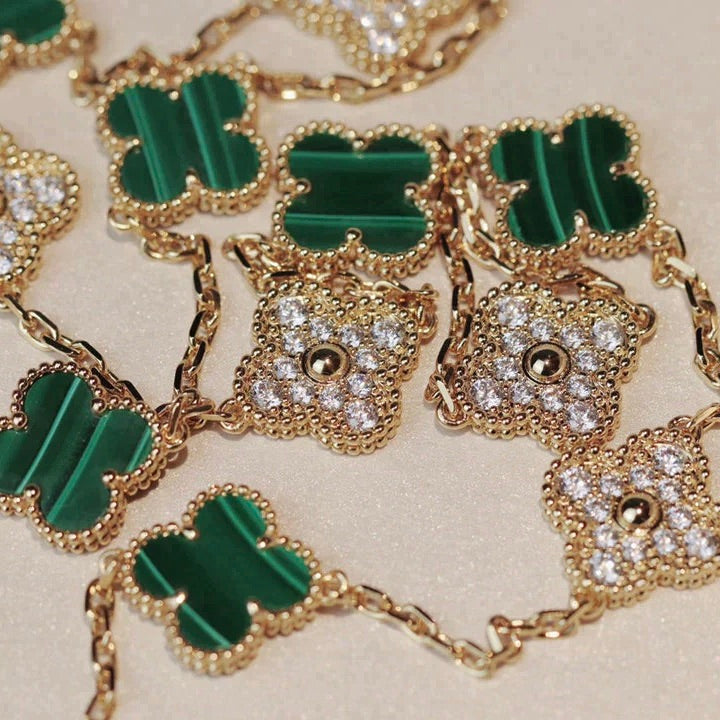 {
  "[⭐DORISW] CLOVER 20 MOTIFS MALACHITE DIAMOND NECKLACE": "[⭐DORISW] クローバー 20モチーフ マラカイト ダイヤモンド ネックレス"
}