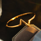 [⭐DORISW] VOLTE UPSIDE DOWN ARMBAND