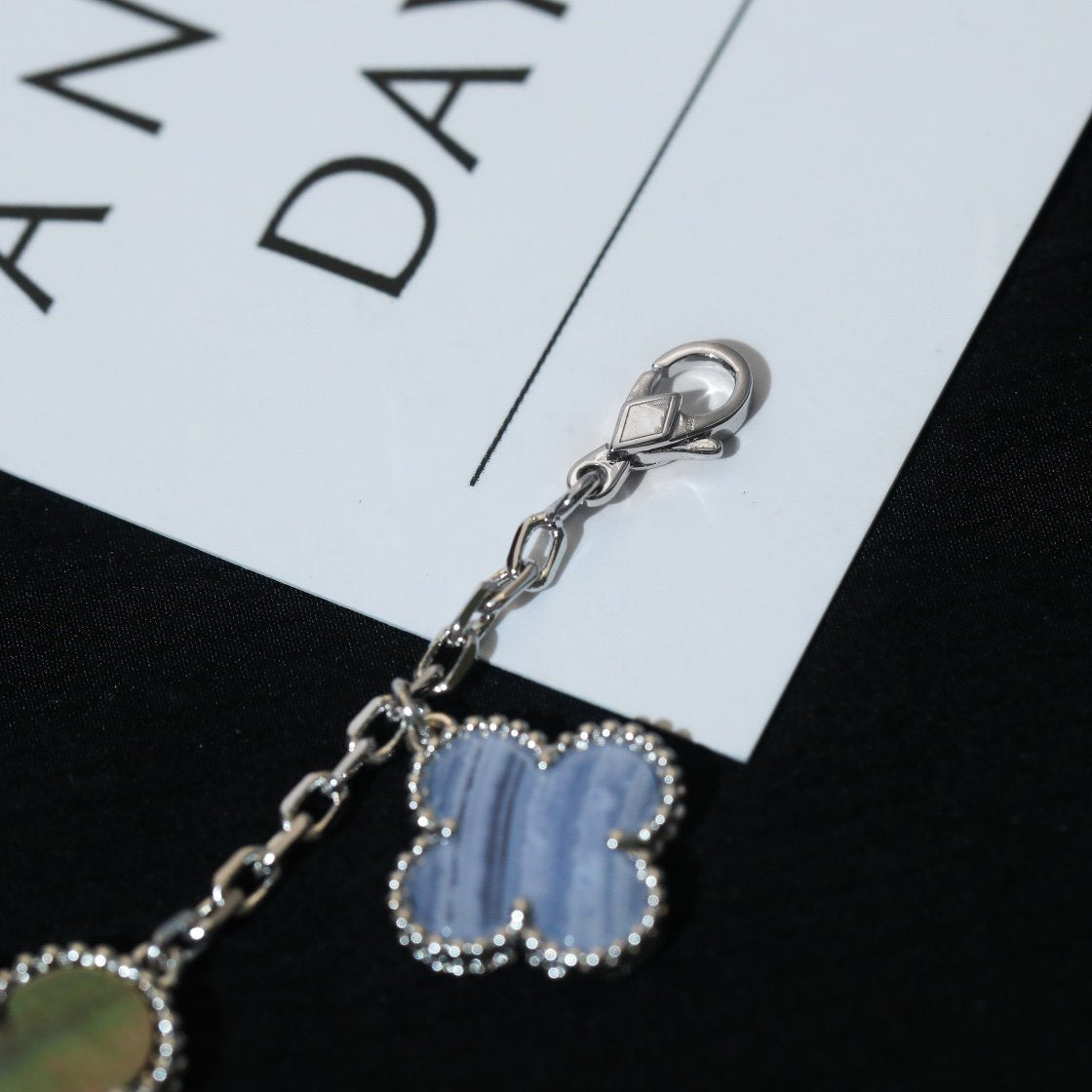 [⭐DORISW] CLOVER BRACELET 5 MOTIFS MOP CHALCEDONY SILVER