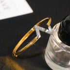 [⭐DORISW] VOLTE UPSIDE DOWN GOLD-DIAMANTARMBAND