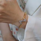 [⭐DORISW] VOLTE UPSIDE DOWN GOLD-DIAMANTARMBAND