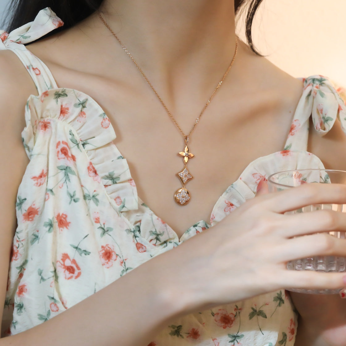 [⭐DORISW] HALSKETTE STERN UND SONNE DIAMANT ROSÉGOLD