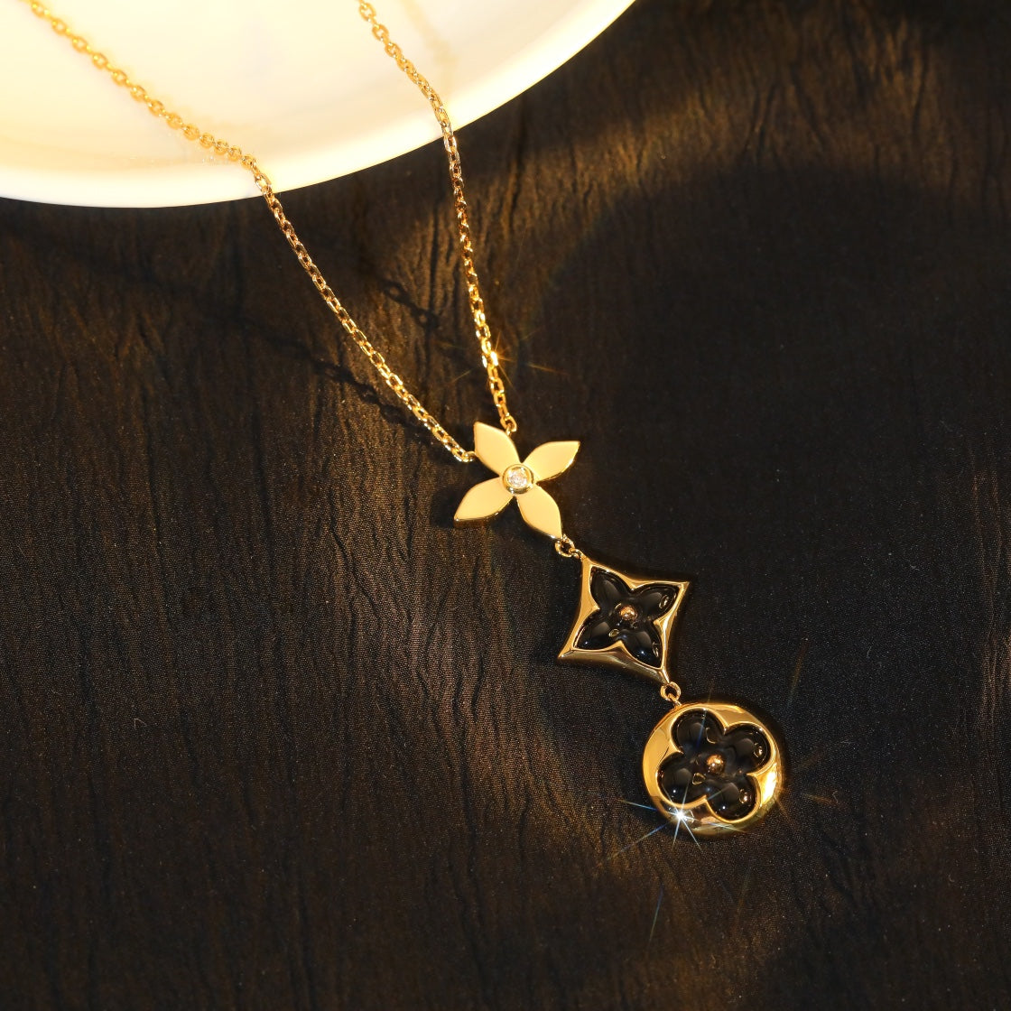 [⭐DORISW] HALSKETTE MIT STERN UND SONNE AUS ONYX UND ROSÉGOLD