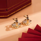 [⭐DORISW] CLOVER MEDIUM 1 MOTIFS  WHITE MOP STUD EARRINGS