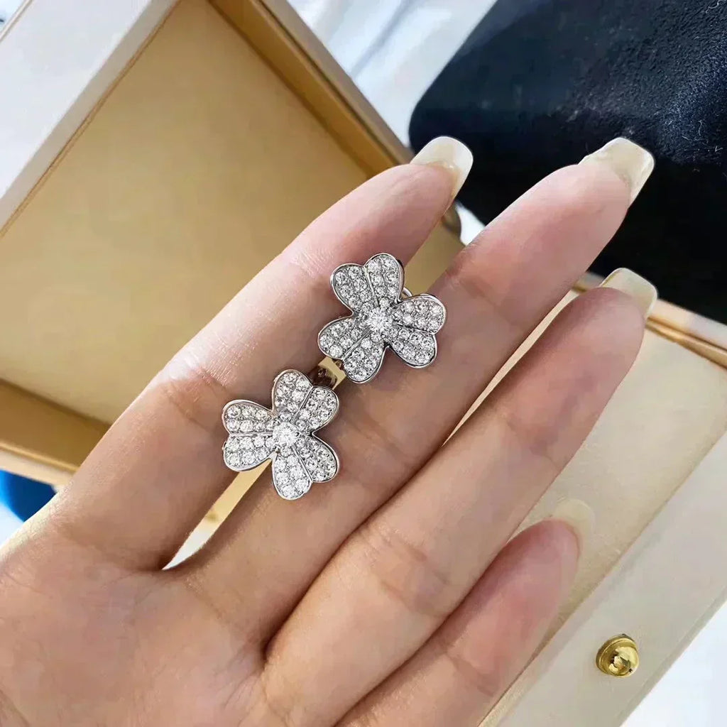 [⭐DORISW] クローバー コスモス ダイヤモンド ピアス シルバー