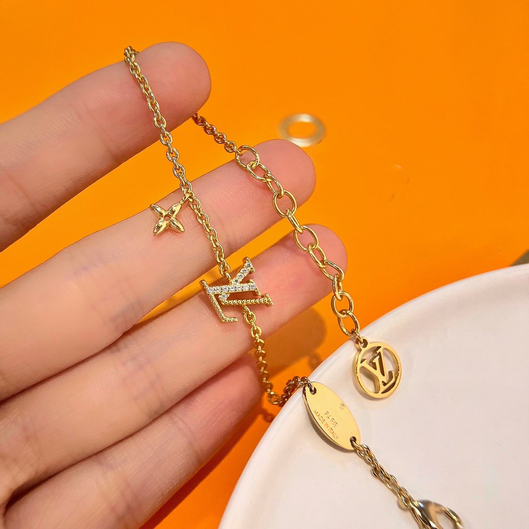 [⭐DORISW] LOGO STAR MOTIF GOLD BRACELET