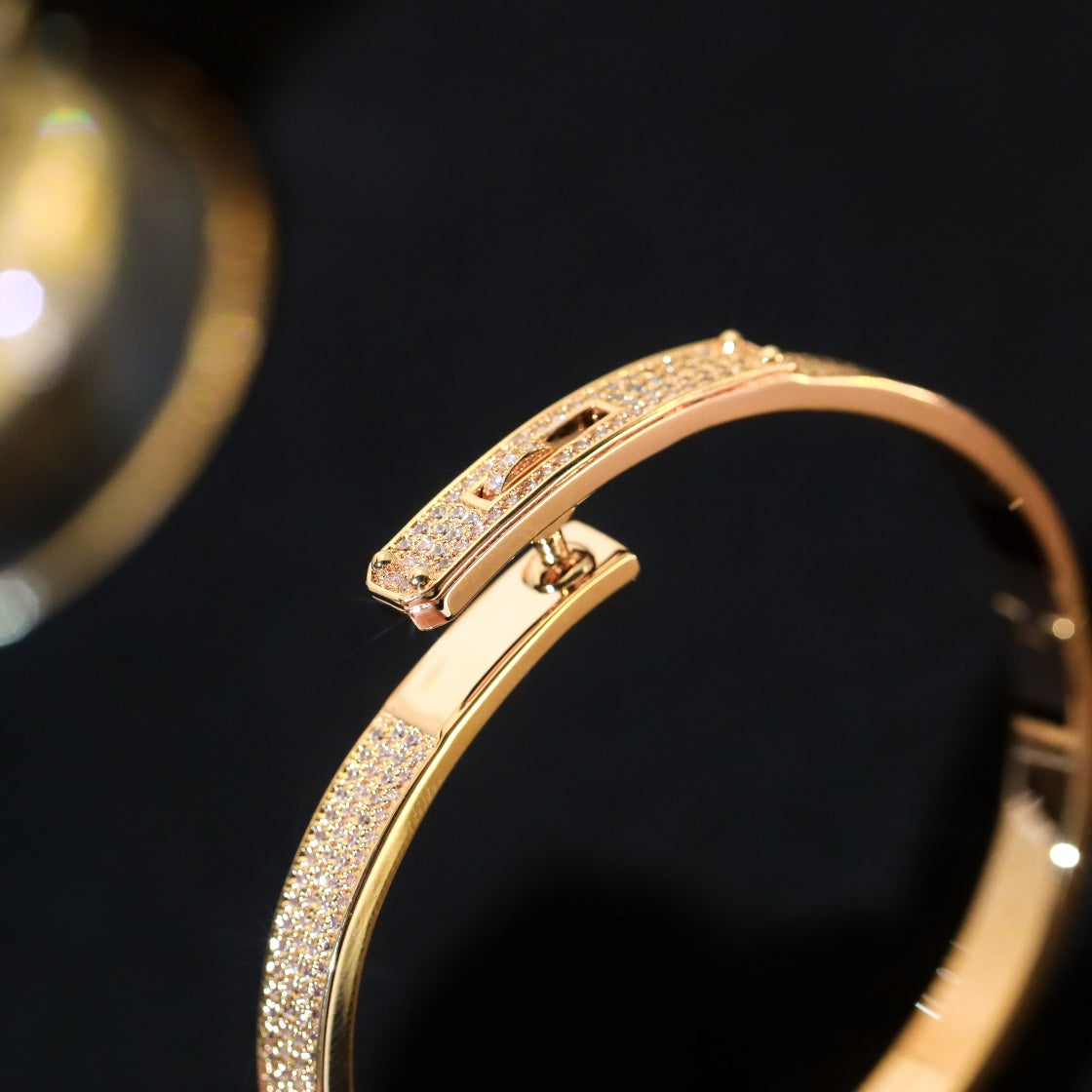 [⭐DORISW] KELLY BRACELET DIAMOND PAVED