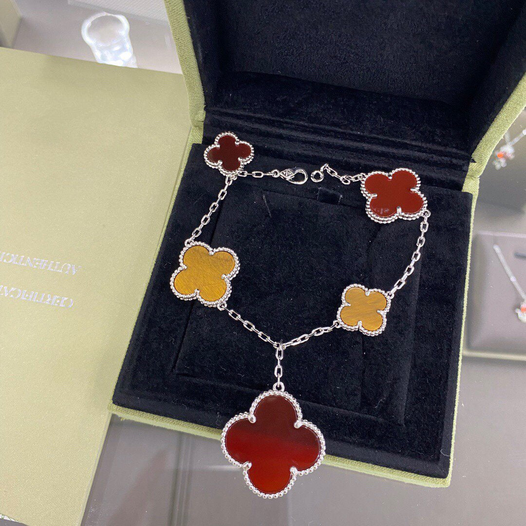 [⭐DORISW] CLOVER 5 MOTIFS SIVLER CARNELIAN TIGER EYE BRACELET
