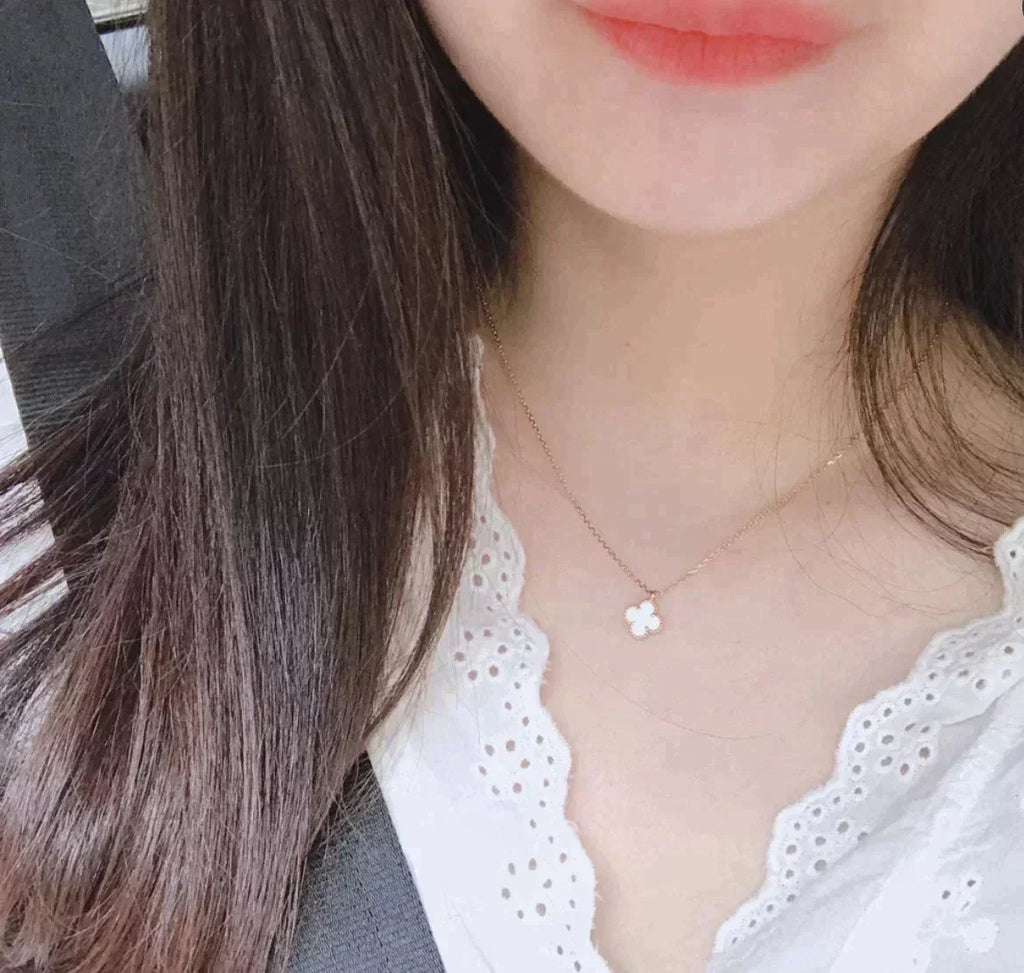 [⭐DORISW] CLOVER MINI 9.5MM WHITE MOTHER-OF-PEARL NECKLACE