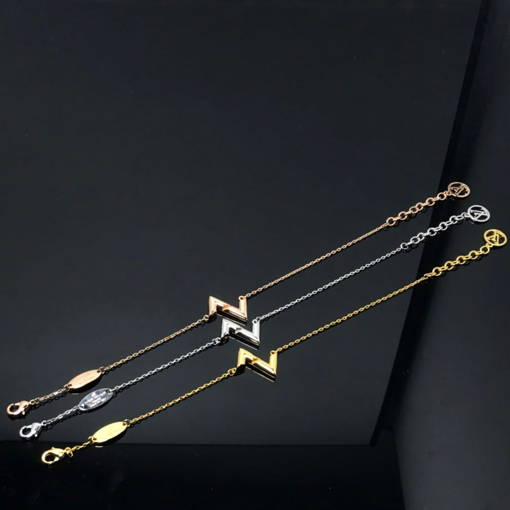 [⭐DORISW] VOLT LV LOGO ARMBAND