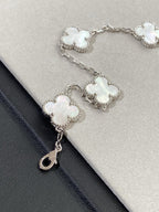 [[⭐DORISW] ]NEUE CLOVER WHITE PEARL MOP 5-MOTIV ARMBAND-KOLLEKTION