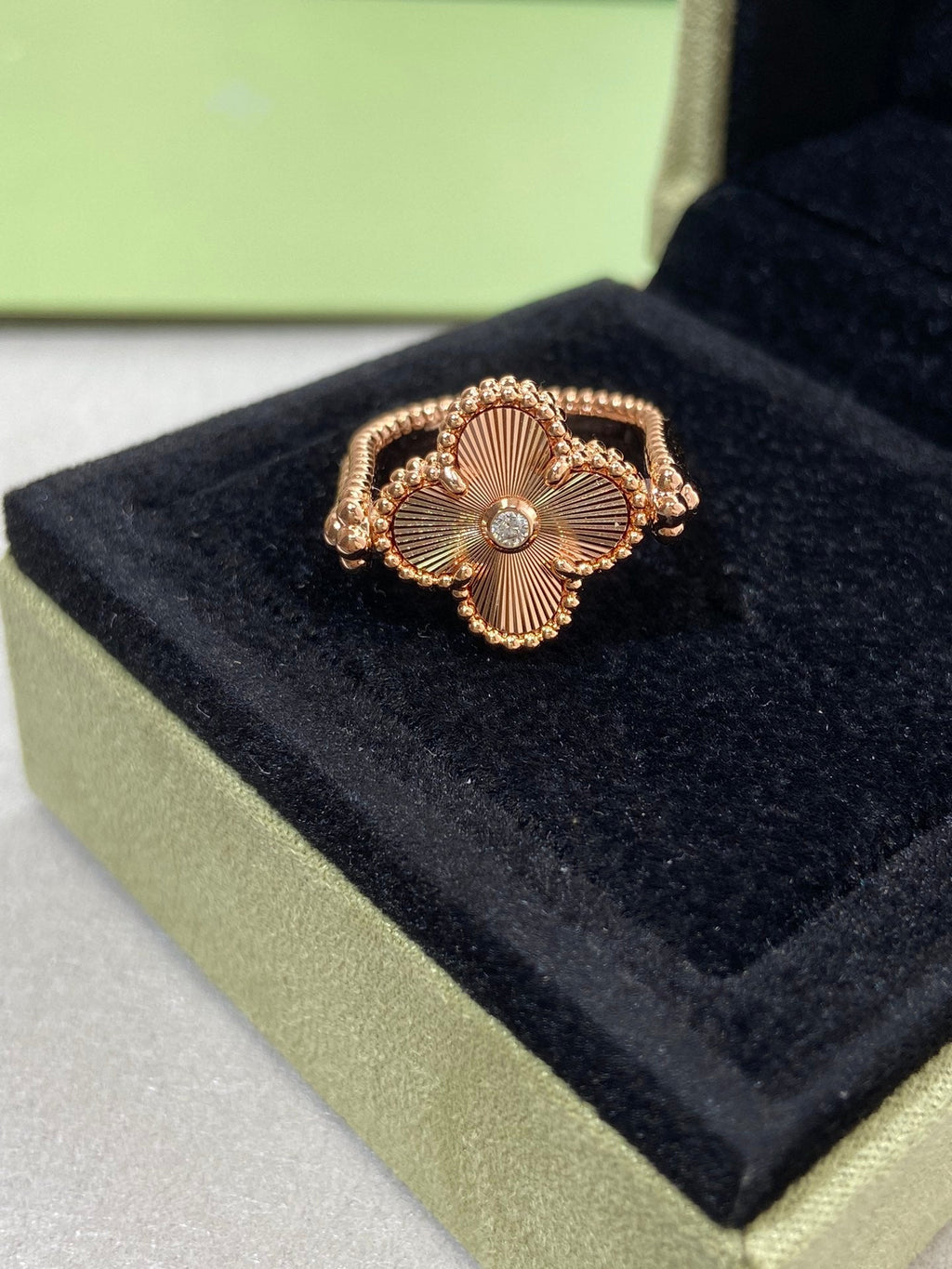 [⭐DORISW] CLOVER RIVERSIBLE ROSE GOLD RING