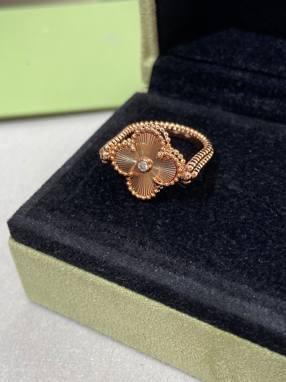 [⭐DORISW] CLOVER RIVERSIBLE ROSE GOLD RING