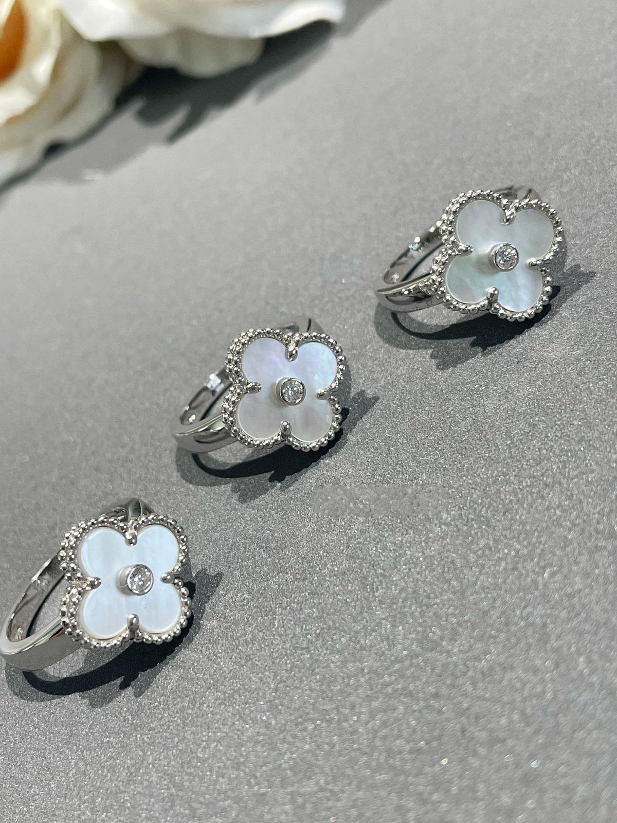 [⭐DORISW] CLOVER SILVER MOP DIAMOND RING
