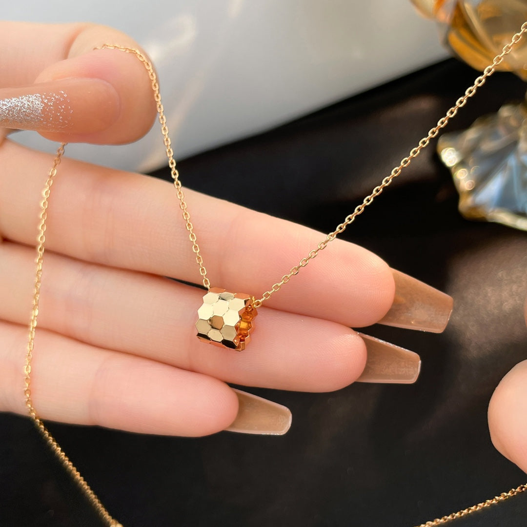 [⭐DORISW] BEE MINI NECKLACE