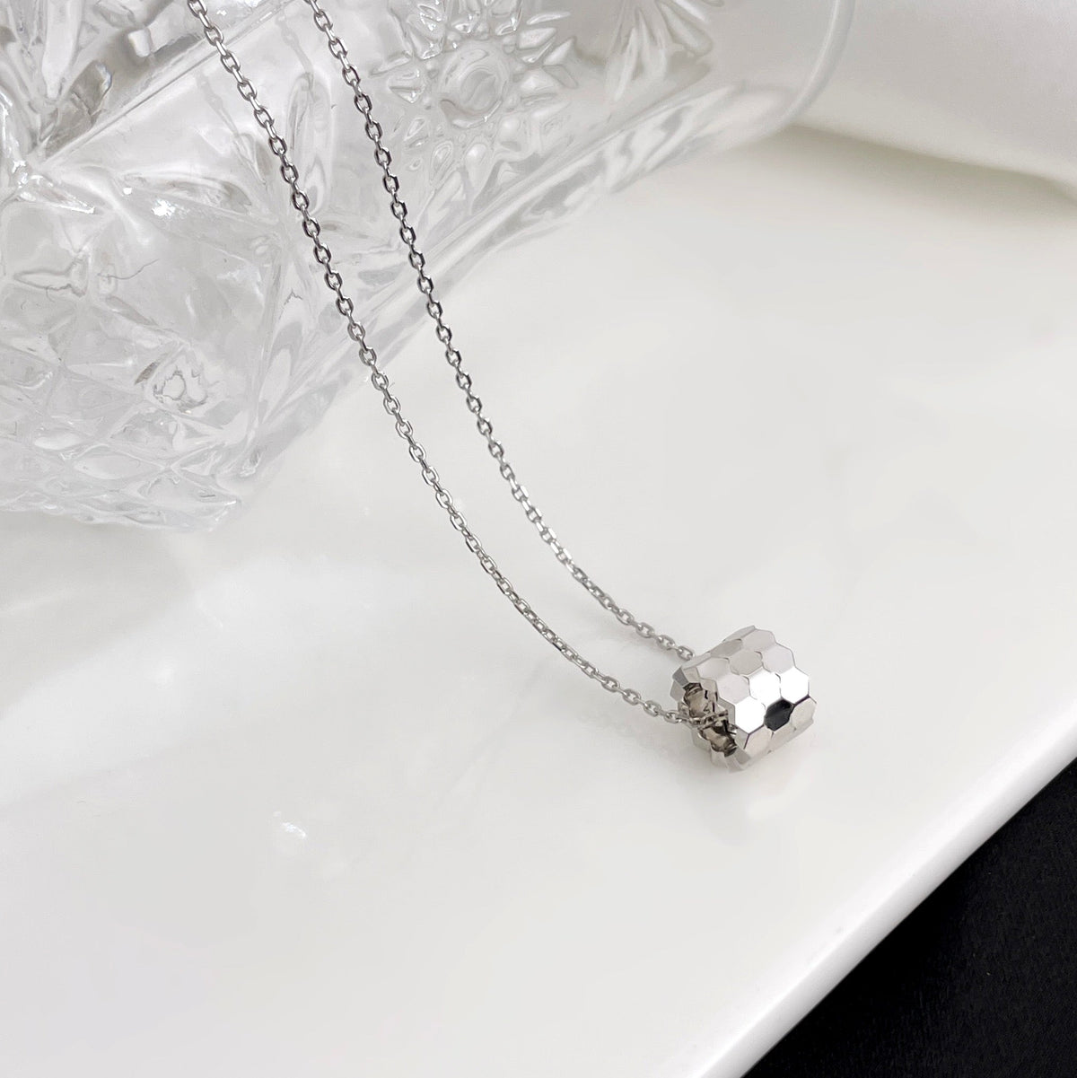 [⭐DORISW] BEE MINI NECKLACE