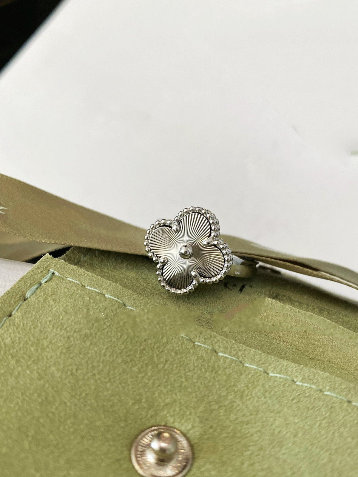 [⭐DORISW] CLOVER SILVER RING