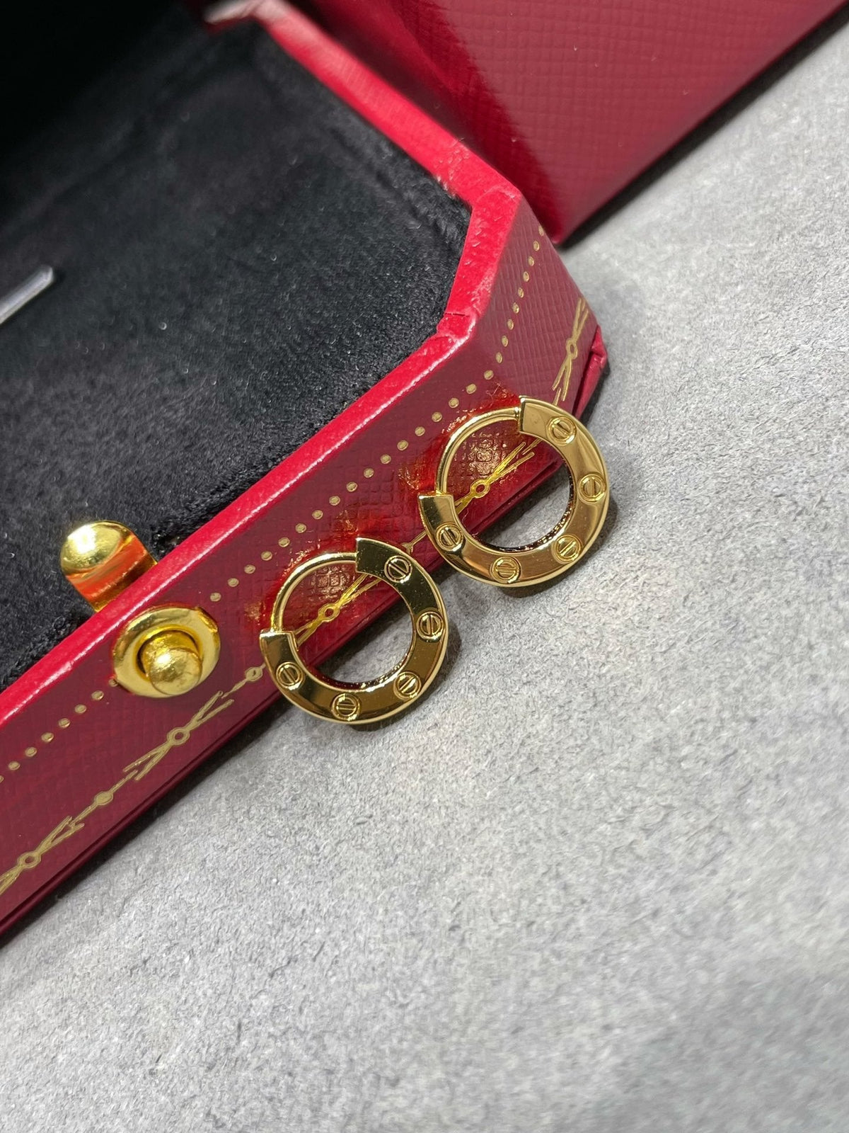 [⭐DORISW] LOVE MINI EARRINGS