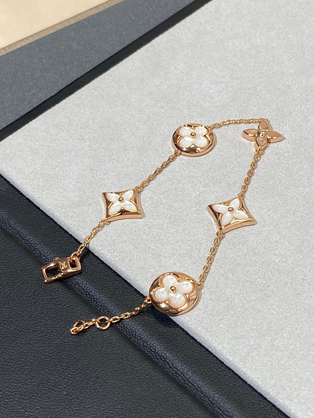 [⭐DORISW] STERN UND SONNE 5-MOTIV PERLMUTT ROSÉGOLD ARMBAND