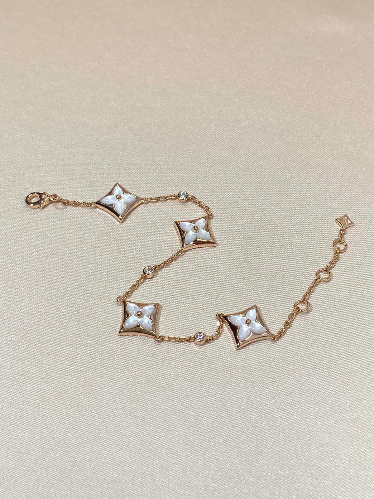 [⭐DORISW] スター4モチーフ MOP ダイヤモンド ピンクゴールドブレスレット