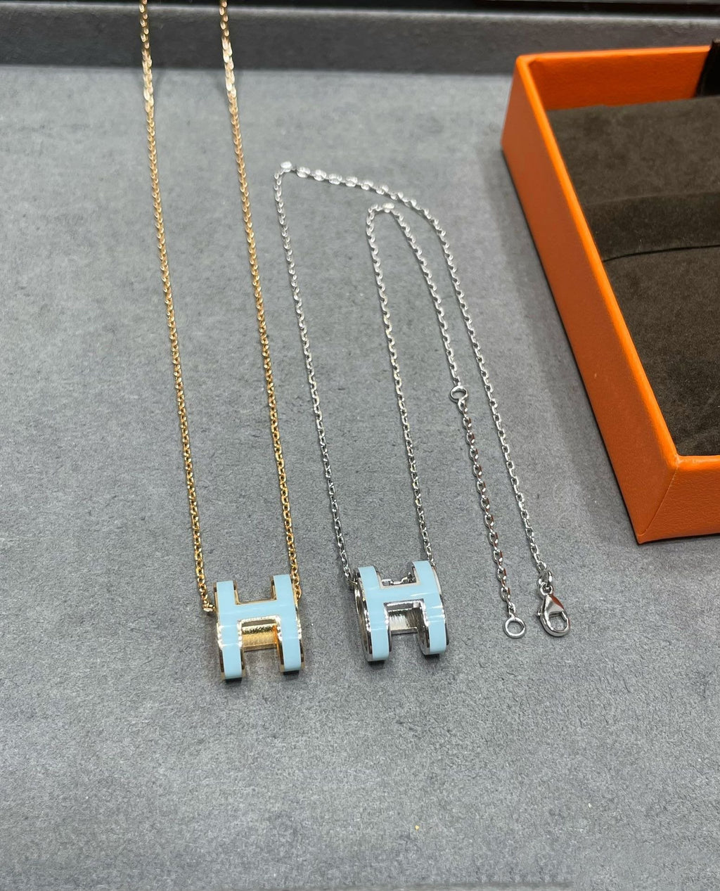 [⭐DORISW] POP H SKY BLUE NECKLACE
