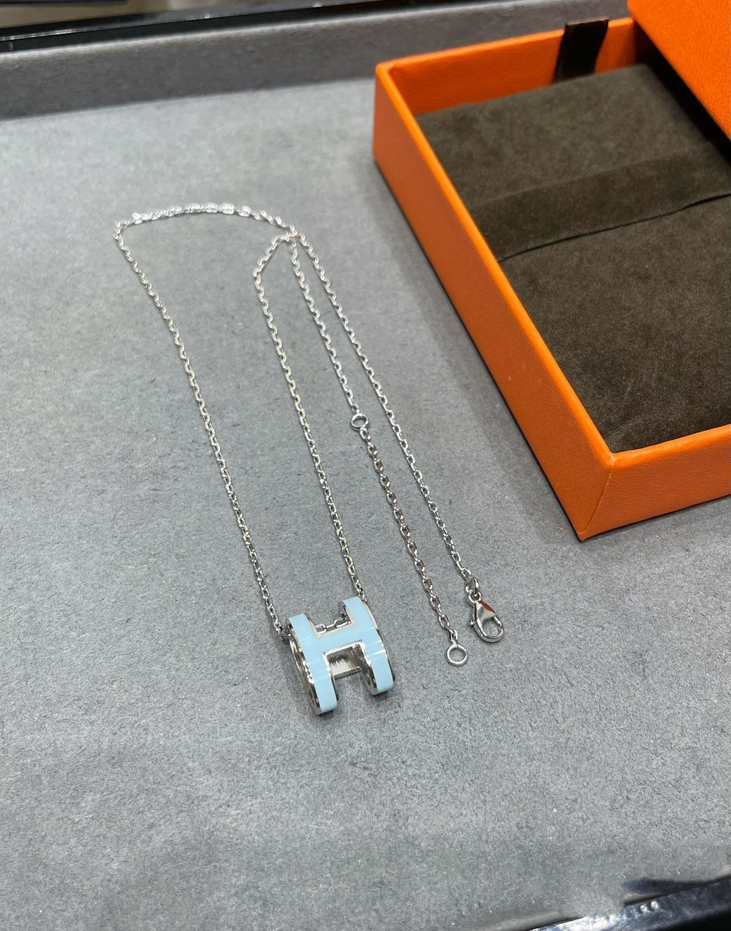 [⭐DORISW] POP H SKY BLUE NECKLACE