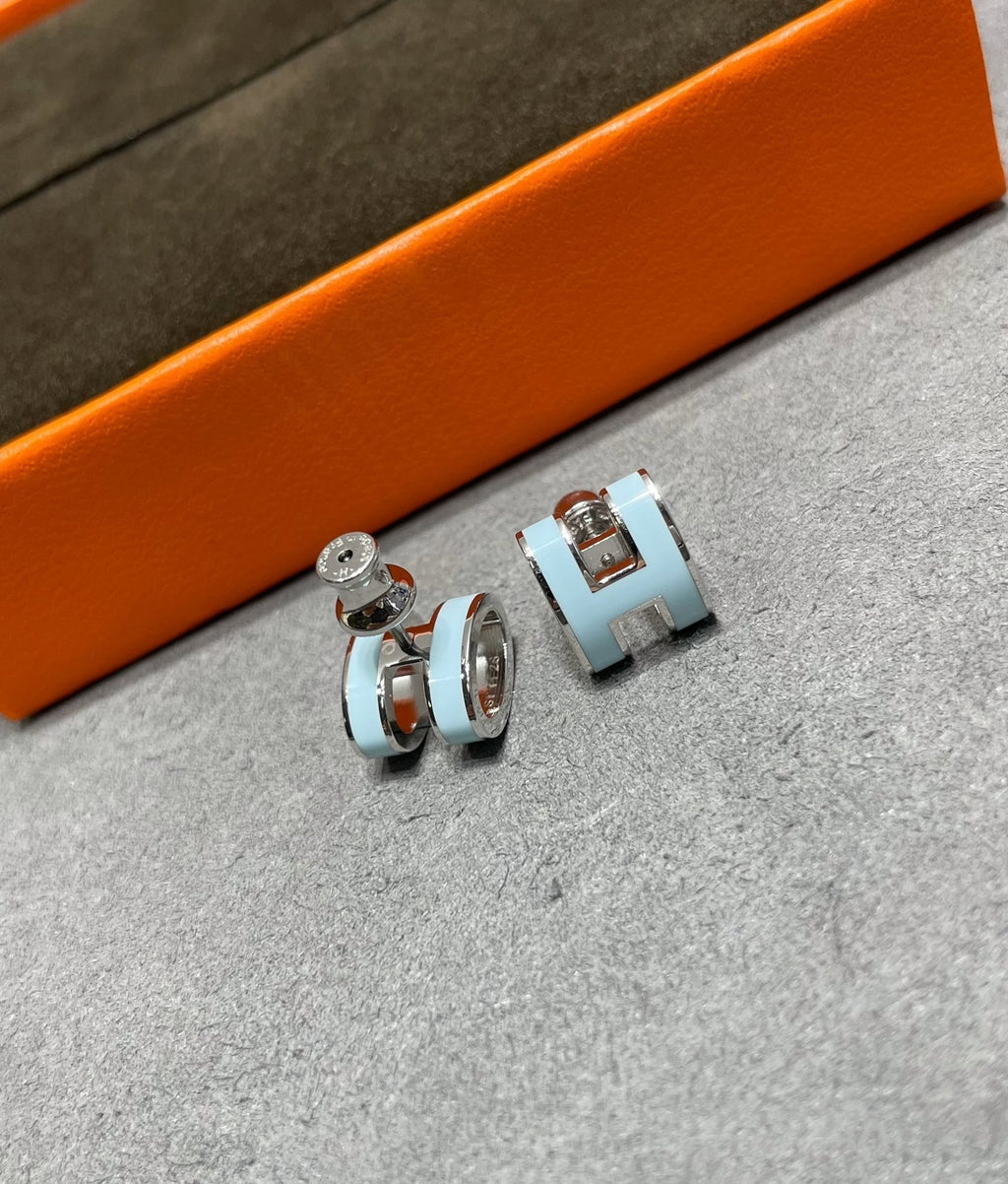 [⭐DORISW] POP H SKY BLUE STUD EARRINGS