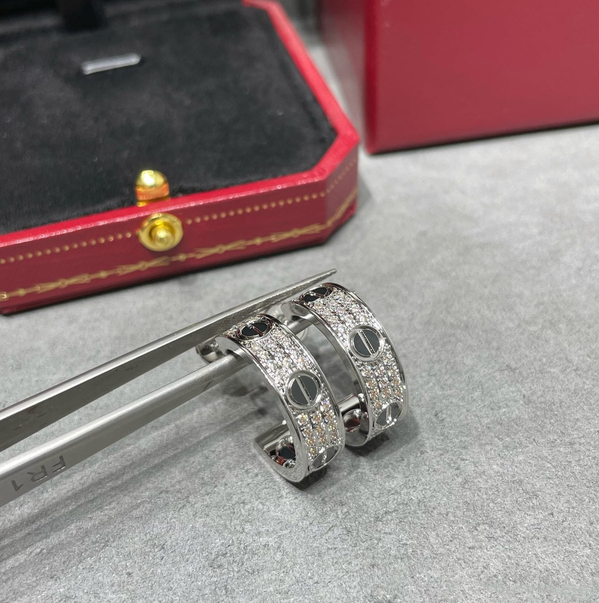 [⭐DORISW] LIEBE KERAMIK DIAMANTBESETZTE SILBEROHRRINGE
