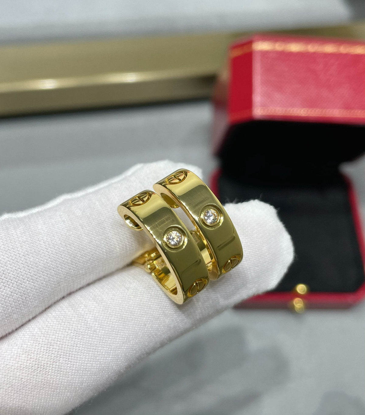 [⭐DORISW] LOVE 5.5MM 1ポイントダイヤモンドピアス