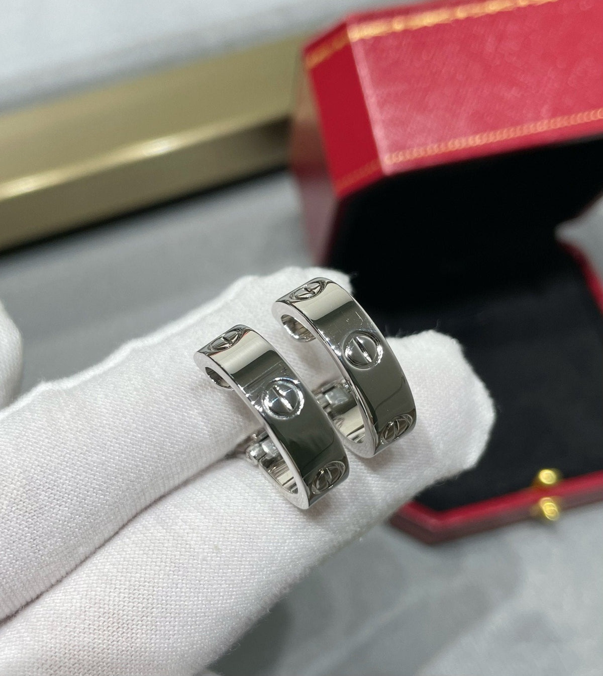 [⭐DORISW] LOVE 5.5MM ピアス