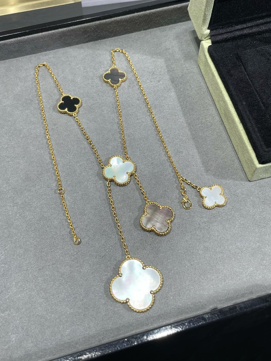 [⭐DORISW] CLOVER 6 MOTIF MOP ONYX GOLD NECKLACE