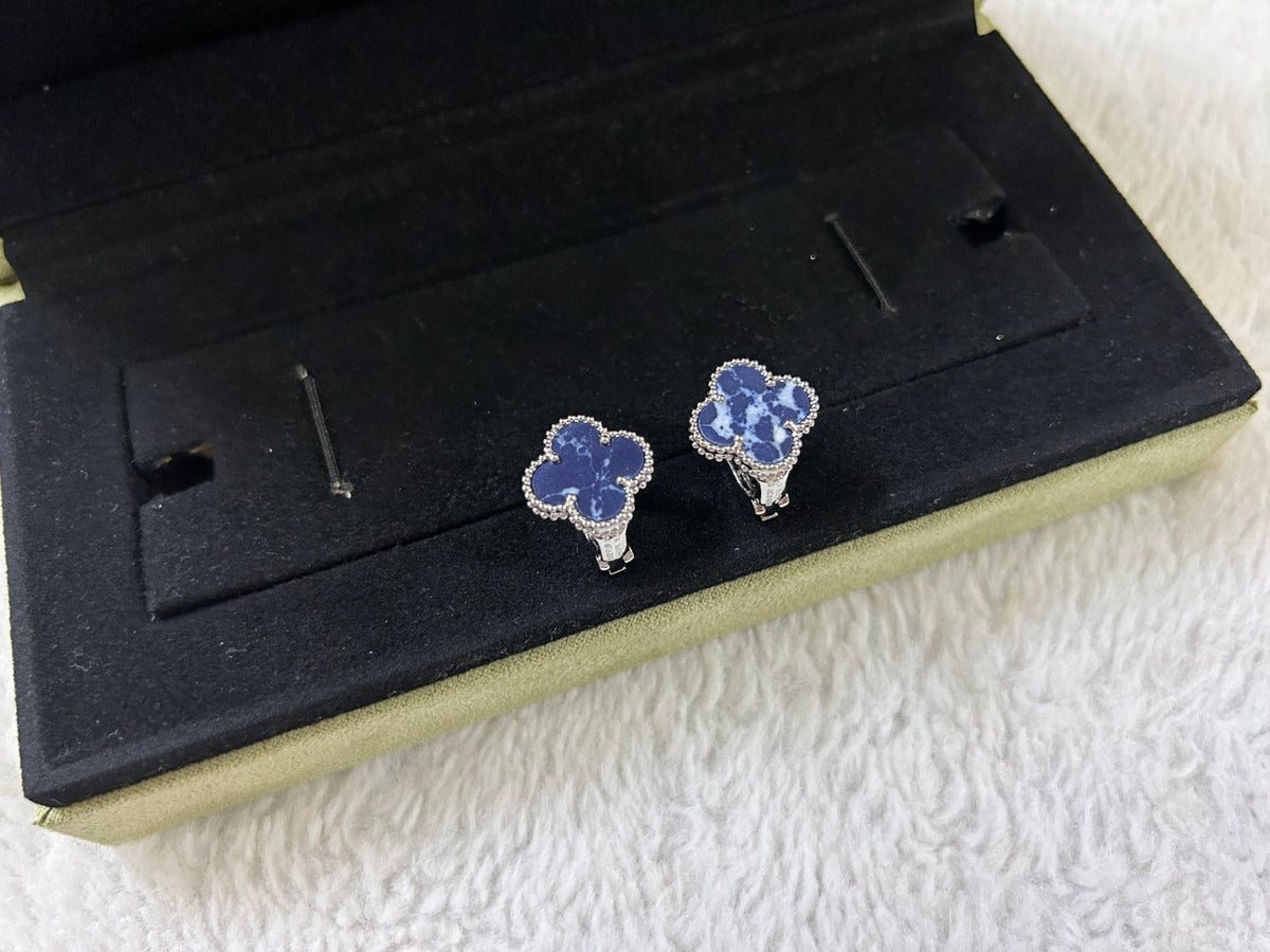 [⭐DORISW] CLOVER PIETERSIT MITTLERE OHRSTECKER