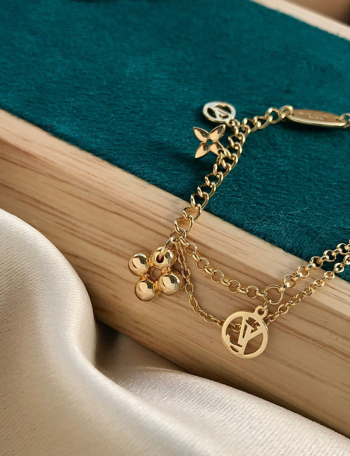 [⭐DORISW] BLOOMING PINK GOLD MOP BRACELET
