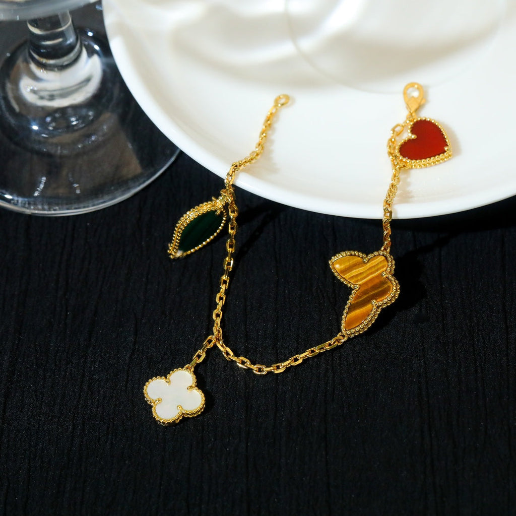 [⭐DORISW] LUCKY SPRING 5 MOTIF GOLD BRACELET