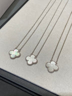 [⭐DORISW] CLOVER MEDIUM SILVER WHITE MOP NECKLACE