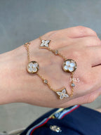 [⭐DORISW] ARMBAND MIT STERN- UND SONNENMOTIV, WEISSES PERLMUTT, ROSÉGOLD
