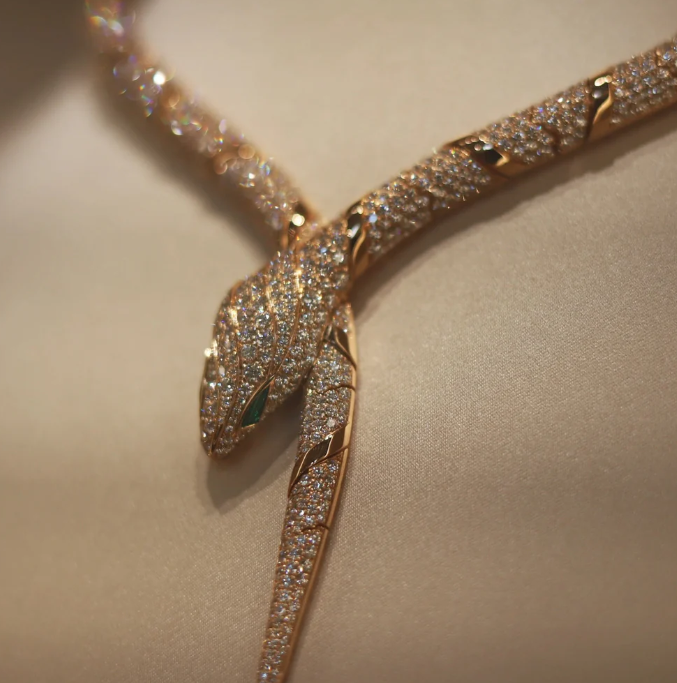[⭐DORISW]HAUTE COUTURE GOLD SERPENTI NECKLACE
